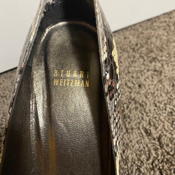 Stuart Weitzman Daisy Pumps - Picture 4 of 7